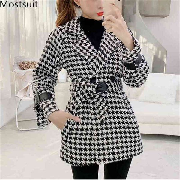 houndstooth korean vintage women wool coats jackets autumn winter belt long sleeve turn-down collar elegant office 210513, Black;brown
houndstooth korean vintage women wool coats jackets autumn winter belt long sleeve turn-down collar elegant office 210513, Black;brown