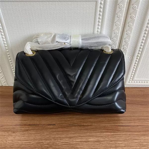 genuine leather handbag comes withchain bag women luxurys fashion designers bags female clutch classic girl handbags
genuine leather handbag comes withchain bag women luxurys fashion designers bags female clutch classic girl handbags