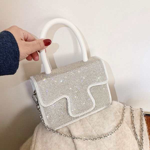 bag female 2021 new rhinestone hand trend fashion single shoulder chain messenger small square bag with large quantity is preferred
bag female 2021 new rhinestone hand trend fashion single shoulder chain messenger small square bag with large quantity is preferred