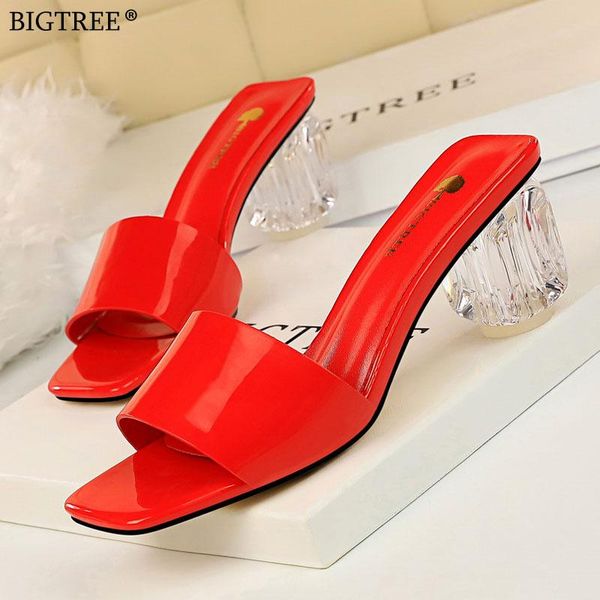 slippers women shoes 2021 fashion transparent thick high heels square patent leather sandals red ladies outside, Black
slippers women shoes 2021 fashion transparent thick high heels square patent leather sandals red ladies outside, Black