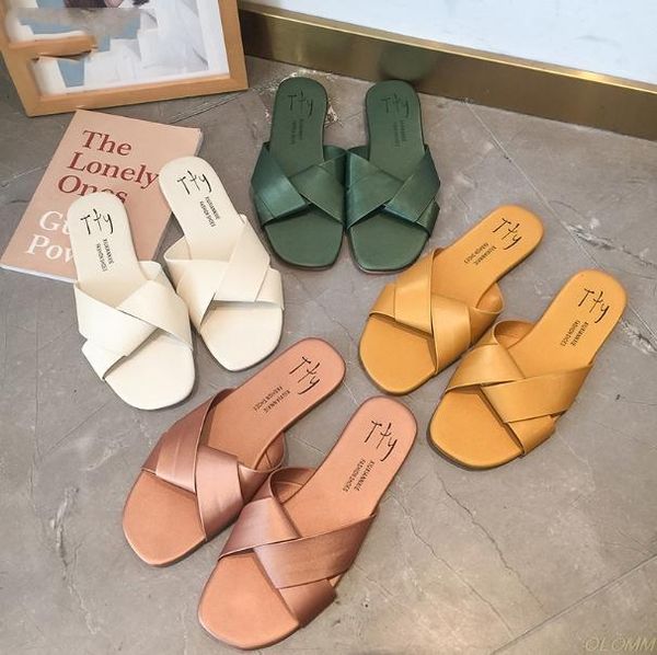 slippers ies 2021 slipper woman summer korean outside shoes flat bottom sandals beach, Black
slippers ies 2021 slipper woman summer korean outside shoes flat bottom sandals beach, Black