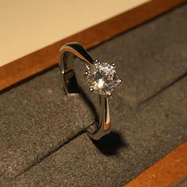 cluster rings luxury women ring silver 925 jewelry 18k white gold color anillos mujer sterling wedding bands for, Golden;silver
cluster rings luxury women ring silver 925 jewelry 18k white gold color anillos mujer sterling wedding bands for, Golden;silver