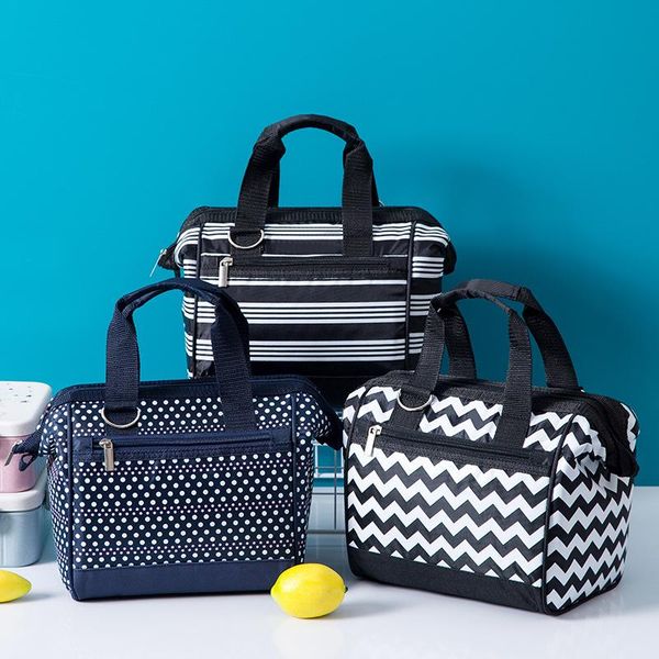 storage bags striped lunch for women and man cold ice bag box messenger portable waterproof outdoor picnic
storage bags striped lunch for women and man cold ice bag box messenger portable waterproof outdoor picnic