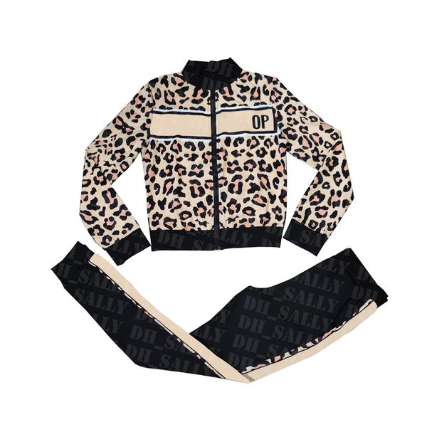 leopard print yoga outfit women long sleeve tracksuit spring autumn gym clothing designer letter print outfits, White;red
leopard print yoga outfit women long sleeve tracksuit spring autumn gym clothing designer letter print outfits, White;red