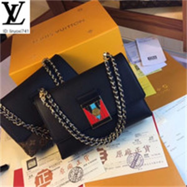 brand designer luxury 8d2a m44916 chain bag black women handbags iconic bags handles shoulder bags totes cross body bag clutches evening, Red;black
brand designer luxury 8d2a m44916 chain bag black women handbags iconic bags handles shoulder bags totes cross body bag clutches evening, Red;black