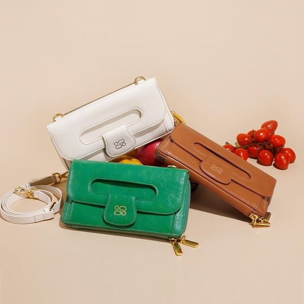 evening bags fashion tp mobile phone bag crossbody for women 2021 luxury handbags oil wax genuine leather messenger
evening bags fashion tp mobile phone bag crossbody for women 2021 luxury handbags oil wax genuine leather messenger