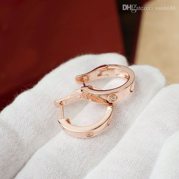 loves stud earrings designer luxury carti earring silver bracelet fashion classic screw necklace van with box, Golden;silver
loves stud earrings designer luxury carti earring silver bracelet fashion classic screw necklace van with box, Golden;silver