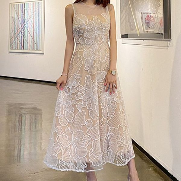 zawfl summer french designer floreal embroidery mesh viovet long dress elegant lace high waist sleeveless dress robe femme 210525, Black;gray
zawfl summer french designer floreal embroidery mesh viovet long dress elegant lace high waist sleeveless dress robe femme 210525, Black;gray