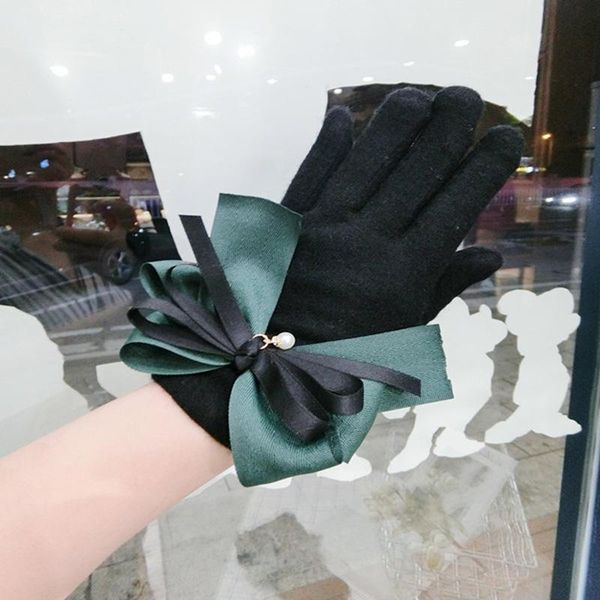 five fingers gloves fashion ladies bow touch screen winter temperament girls thick warm knitted finger cute wrist, Blue;gray
five fingers gloves fashion ladies bow touch screen winter temperament girls thick warm knitted finger cute wrist, Blue;gray