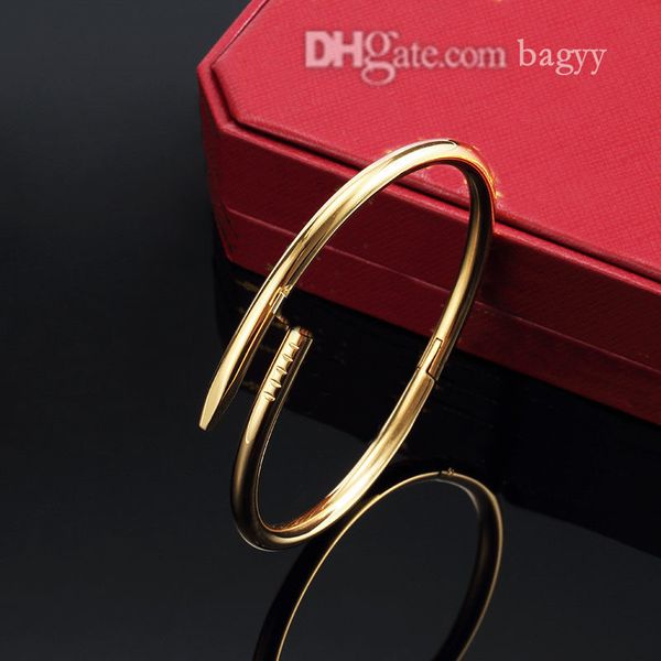 with box bracelet designer un bangle charm bracelets carti wedding clou letter rivet pattern wedding alloy identification chain size16#19 fd, Golden;silver
with box bracelet designer un bangle charm bracelets carti wedding clou letter rivet pattern wedding alloy identification chain size16#19 fd, Golden;silver