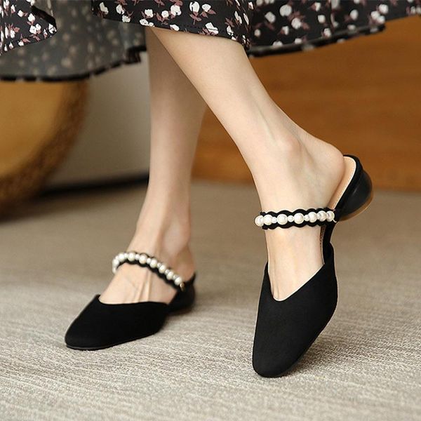 slippers 2021 women mule slip on med heels woman's shoes pearl chain shallow elegant ladies sandals pu leather vintage female, Black
slippers 2021 women mule slip on med heels woman's shoes pearl chain shallow elegant ladies sandals pu leather vintage female, Black