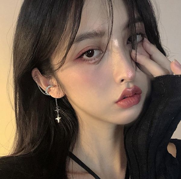 dissymmetrical earclip advanced sense earhook temperament fashion clip earrings, Silver
dissymmetrical earclip advanced sense earhook temperament fashion clip earrings, Silver