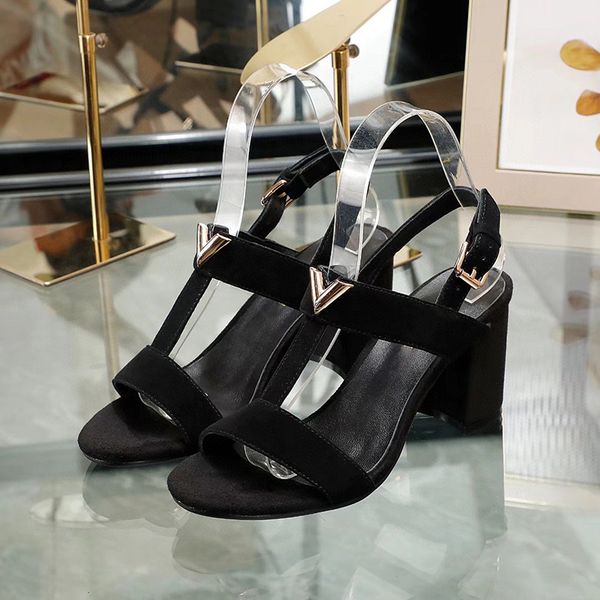 women lock it slides sandals luxury high heels metallic laminate leather mid-heel sandal suede designer sandals dress wedding shoes 35-41 wi, Black
women lock it slides sandals luxury high heels metallic laminate leather mid-heel sandal suede designer sandals dress wedding shoes 35-41 wi, Black