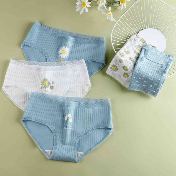 fresh printing daisy crotch cotton female girl student sweet triangle women's underwear, Black;pink
fresh printing daisy crotch cotton female girl student sweet triangle women's underwear, Black;pink