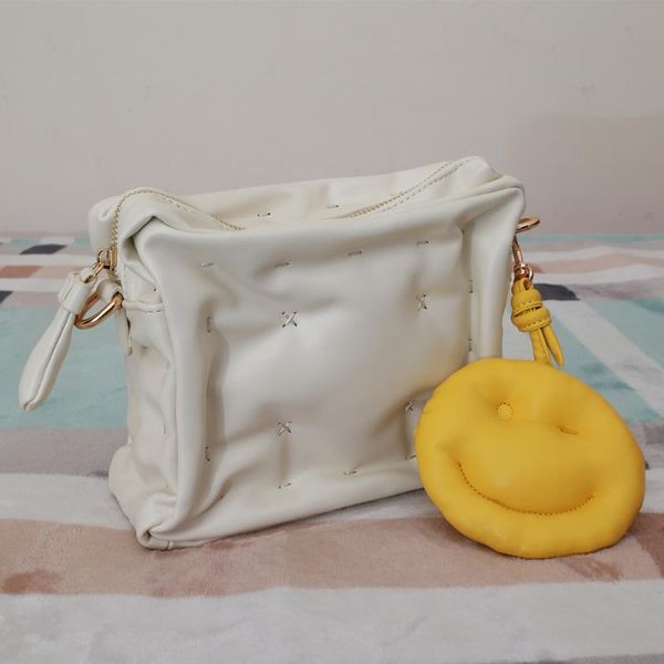 evening bags designer brand shoulder bag fashion female chubby cube pleated simple small messenger soft box shape leather handbags
evening bags designer brand shoulder bag fashion female chubby cube pleated simple small messenger soft box shape leather handbags