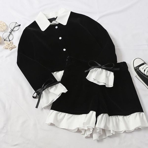 korean fashion women ruffled shirt+mini shorts sets 2pc girl retro black white blouse&high waist pants suits two-piece t386 women's two
korean fashion women ruffled shirt+mini shorts sets 2pc girl retro black white blouse&high waist pants suits two-piece t386 women's two