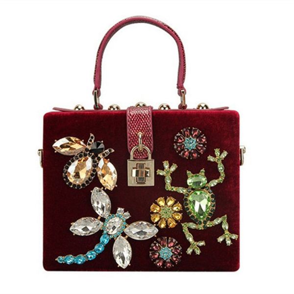 2021 new retro box diamond fashion female banquet evening dress leather frog owl bag women purse and handbag
2021 new retro box diamond fashion female banquet evening dress leather frog owl bag women purse and handbag