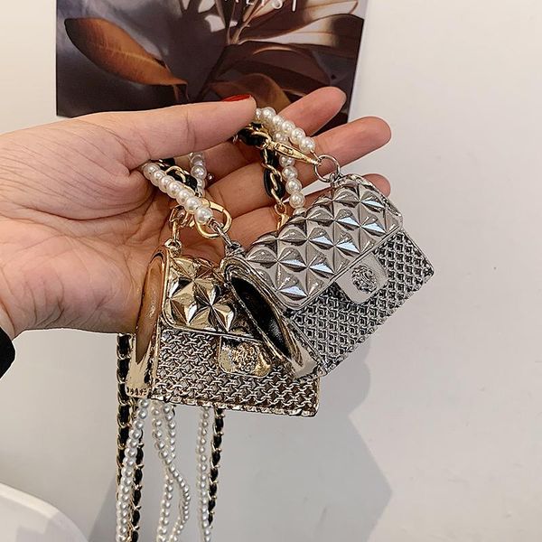 evening bags super mini metal crossbody for women 2021 summer and fall fashion luxury trendy beading female chain shoulder handbags
evening bags super mini metal crossbody for women 2021 summer and fall fashion luxury trendy beading female chain shoulder handbags
