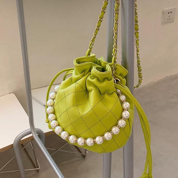 evening bags summer women fashion neon green chain shoulder messenger female trendy beading lingge sewing mini barrel-shaped handbag
evening bags summer women fashion neon green chain shoulder messenger female trendy beading lingge sewing mini barrel-shaped handbag