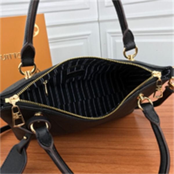 brand designer luxury gh12 m66817 carved hand shoulder bag black women handbags iconic bags handles shoulder bags totes cross body bag c, Red;black
brand designer luxury gh12 m66817 carved hand shoulder bag black women handbags iconic bags handles shoulder bags totes cross body bag c, Red;black