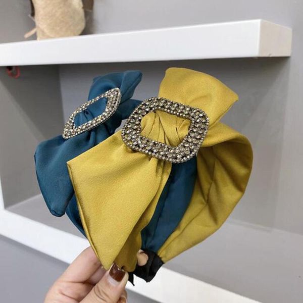 fashion big bowknot rhinestone hairband women wide side solid headwear bow headband luxurious casual hair accessories
fashion big bowknot rhinestone hairband women wide side solid headwear bow headband luxurious casual hair accessories
