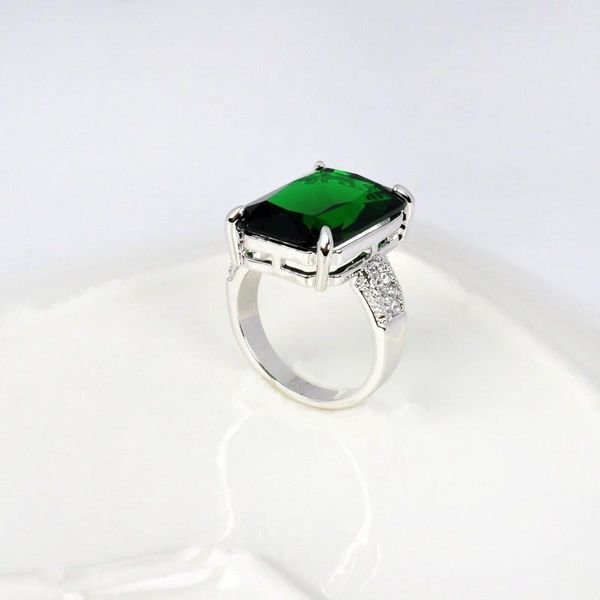 cluster rings fashion ornaments cannes film festival fan tong crystal ring grandma green zircon woman, Golden;silver
cluster rings fashion ornaments cannes film festival fan tong crystal ring grandma green zircon woman, Golden;silver