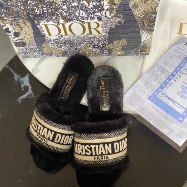 european super flat 2021 new and american fashion soft flat bottom hairy embroidered women's slippers yw yw, Black
european super flat 2021 new and american fashion soft flat bottom hairy embroidered women's slippers yw yw, Black
