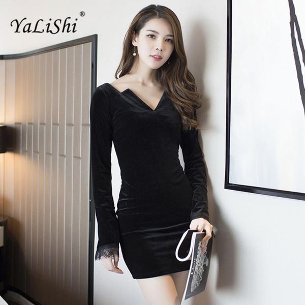 casual dresses 2021 autumn women dress black velvet lace mini flare sleeve v neck bandage bodycon party vestidos, Black;gray
casual dresses 2021 autumn women dress black velvet lace mini flare sleeve v neck bandage bodycon party vestidos, Black;gray