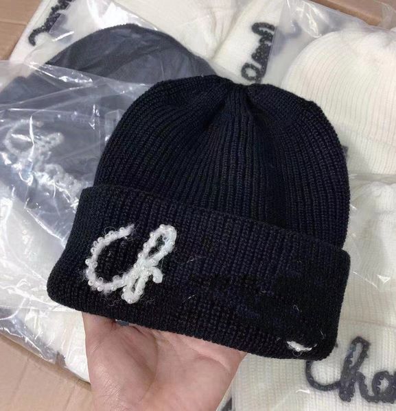 luxury knitted hat designer beanie cap mens fitted hats cashmere letters casual skull caps outdoor fashion 15 colors, Blue;gray
luxury knitted hat designer beanie cap mens fitted hats cashmere letters casual skull caps outdoor fashion 15 colors, Blue;gray