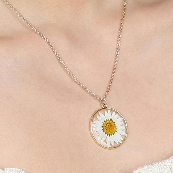 pendant necklaces creative handmade pressed flower necklace boho transparent resin dried daisy ball chain, Silver
pendant necklaces creative handmade pressed flower necklace boho transparent resin dried daisy ball chain, Silver