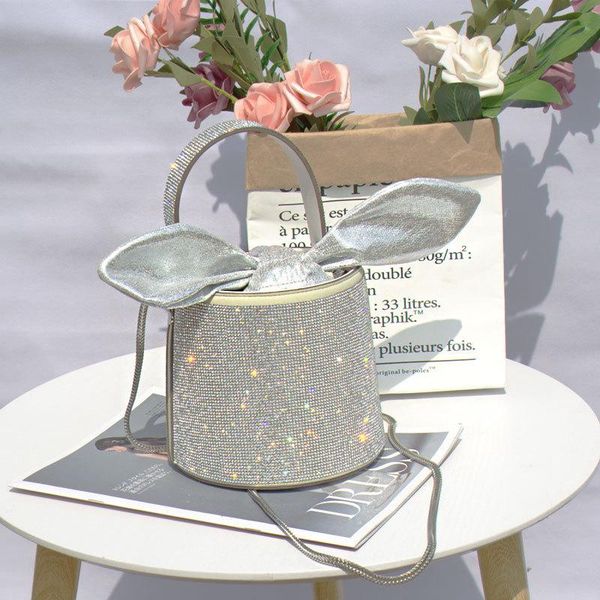 waist bags designe style 2021 fashion streetwear bling rhinestone bucket bag women party hand shoulderbags brand crossby
waist bags designe style 2021 fashion streetwear bling rhinestone bucket bag women party hand shoulderbags brand crossby