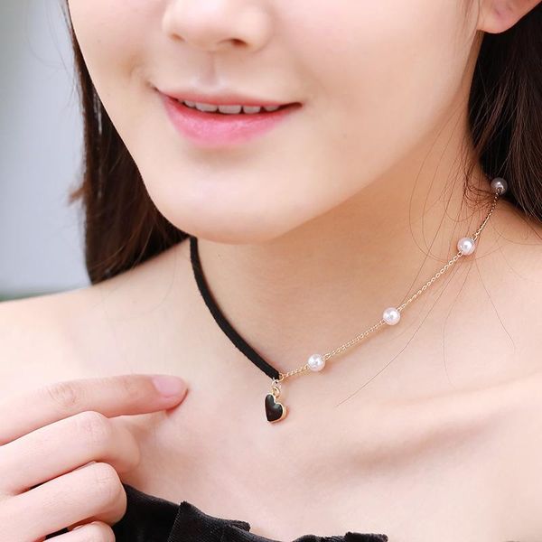 chokers temperament short small love heart pendant necklace black red rope pearl chain choker necklaces for women girl wedding jewelry, Golden;silver
chokers temperament short small love heart pendant necklace black red rope pearl chain choker necklaces for women girl wedding jewelry, Golden;silver