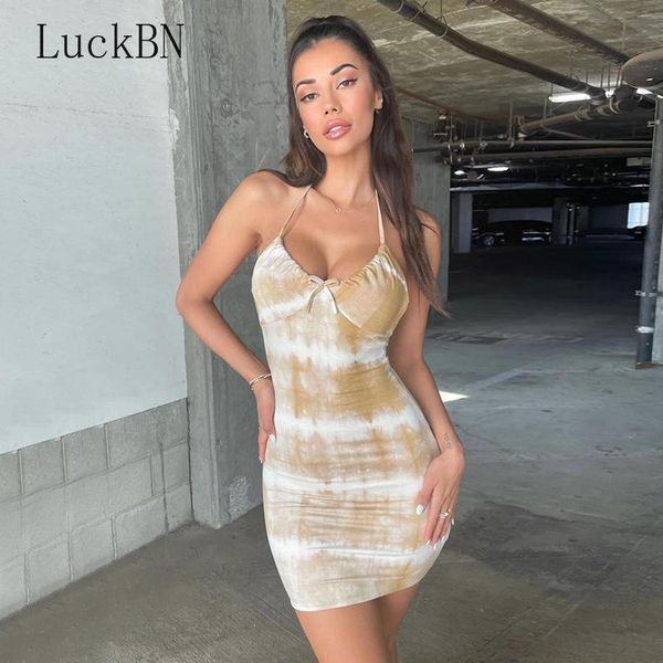 colour printing backless lace up dress summer women bandage party clubwear streerwear halter outfits 2021 bodycon casual dresses, Black;gray
colour printing backless lace up dress summer women bandage party clubwear streerwear halter outfits 2021 bodycon casual dresses, Black;gray