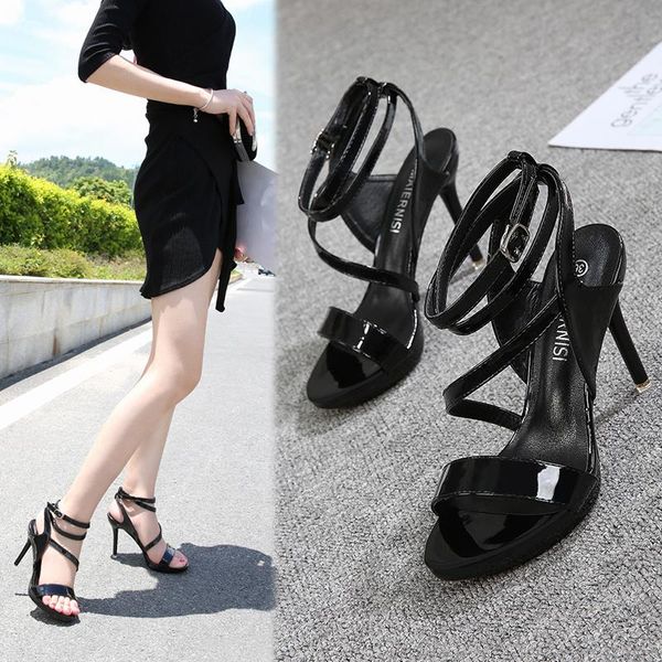 10cm black patent leather roman hollow narrow band summer trend 4 inches buckle strap high heeled shoes open toe all match party sandals
10cm black patent leather roman hollow narrow band summer trend 4 inches buckle strap high heeled shoes open toe all match party sandals