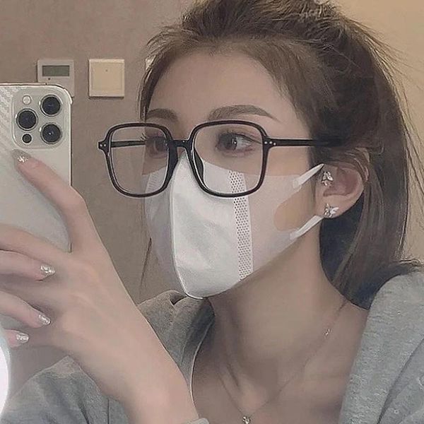 sunglasses black-frame glasses female korean version of anti-radiation, anti-blue light and anti-fatigue makeup artifact showing small face, White;black
sunglasses black-frame glasses female korean version of anti-radiation, anti-blue light and anti-fatigue makeup artifact showing small face, White;black