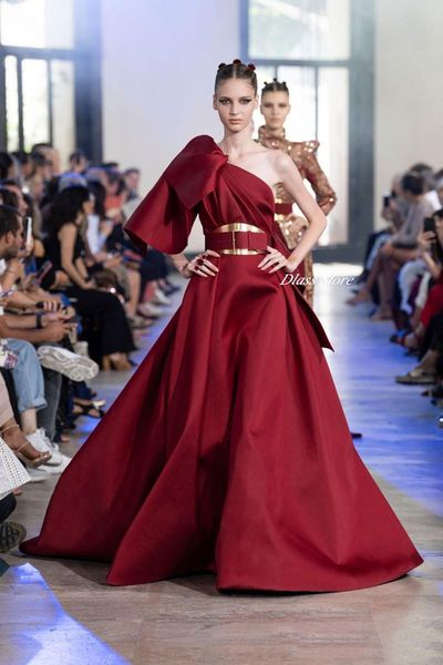 red one shoulder evening dresses ruffle sweep train formal prom gowns runway fashion backless party celerity dress, Black;red
red one shoulder evening dresses ruffle sweep train formal prom gowns runway fashion backless party celerity dress, Black;red