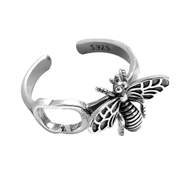 vintage women girl cute bee letter open ring for gift party fashion jewelry accessories wholesale price, Silver
vintage women girl cute bee letter open ring for gift party fashion jewelry accessories wholesale price, Silver