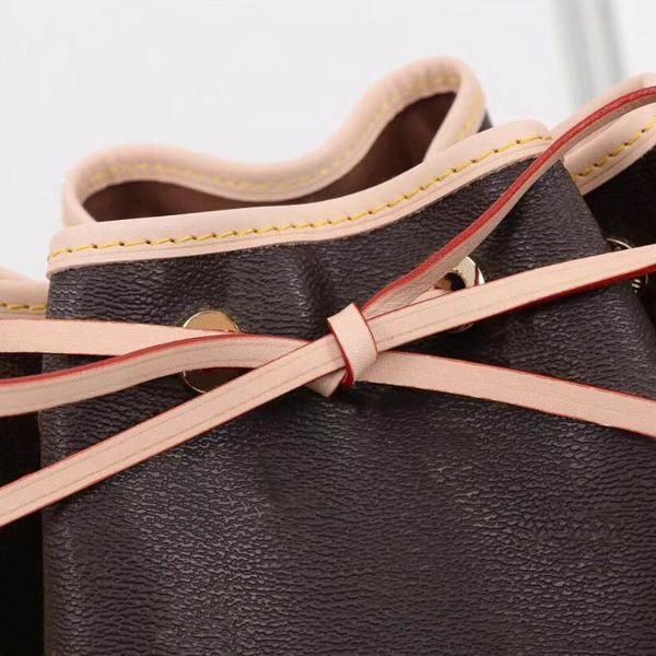 classic presbyopia print design element shoulder fashion bucket elegant women's hand crossbody bag
classic presbyopia print design element shoulder fashion bucket elegant women's hand crossbody bag