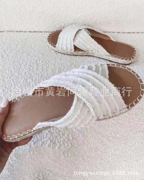 luxury slippers 2021 summer open toe tassel large size sandals flat bottom cross slipper's sho, Black
luxury slippers 2021 summer open toe tassel large size sandals flat bottom cross slipper's sho, Black