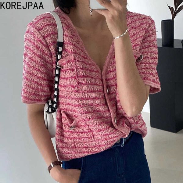 korejpaa women sweater summer korea chic french retro v-neck loose contrast stripe button pocket short sleeve knit cardigan 210526, White
korejpaa women sweater summer korea chic french retro v-neck loose contrast stripe button pocket short sleeve knit cardigan 210526, White