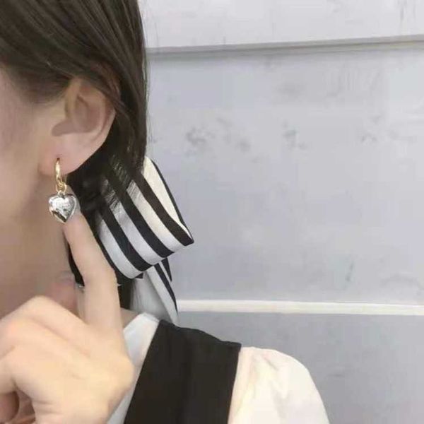 ba bale silver heart earrings gold earrings temperament fashion texture classic retro earrings luxurys designers jewelry
ba bale silver heart earrings gold earrings temperament fashion texture classic retro earrings luxurys designers jewelry