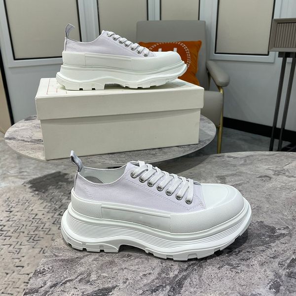 2022 fashion platform men women casual shoes classic triple s canvas sneaker girls high boots men tennis sneakers loafers 35-45, Black
2022 fashion platform men women casual shoes classic triple s canvas sneaker girls high boots men tennis sneakers loafers 35-45, Black