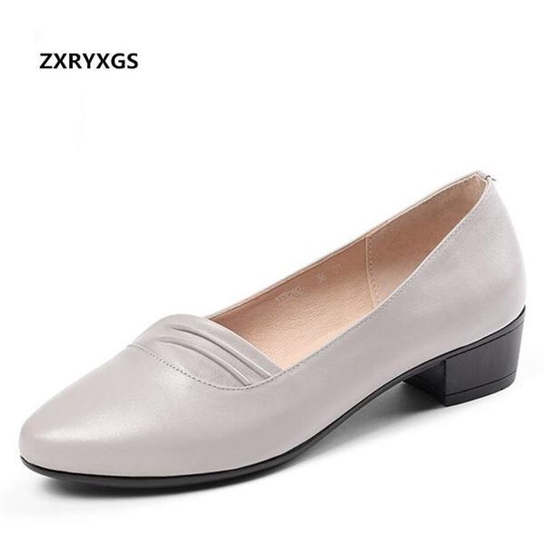 dress shoes 2021 famous autumn pointed genuine leather woman comfortable thick with low heel fashion casual plus size, Black
dress shoes 2021 famous autumn pointed genuine leather woman comfortable thick with low heel fashion casual plus size, Black