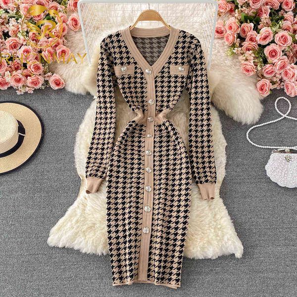 korean chic autumn knit dress women elegant v-neck long sleeve plaid pattern buttons decoration skinny midi work party dress y1204, Black;gray
korean chic autumn knit dress women elegant v-neck long sleeve plaid pattern buttons decoration skinny midi work party dress y1204, Black;gray