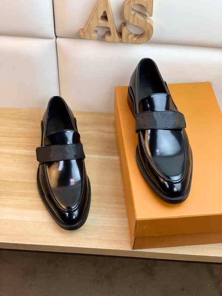 dress shoes 21ss men's patent leather dress shoes cowhide stitching presbyopia fabric plus cowhides lining comfortable and breatha, Black
dress shoes 21ss men's patent leather dress shoes cowhide stitching presbyopia fabric plus cowhides lining comfortable and breatha, Black
