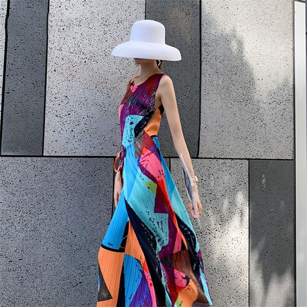 jungle 2021 fashion dress feminine hit color geometric pattern no sleeves thin waist, Black;gray
jungle 2021 fashion dress feminine hit color geometric pattern no sleeves thin waist, Black;gray