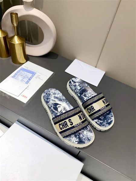 stylish classic women slipper dway slide deep blue toile de jouy embroidered cotton thick sole luxurys design summer indoor sandals, Black
stylish classic women slipper dway slide deep blue toile de jouy embroidered cotton thick sole luxurys design summer indoor sandals, Black