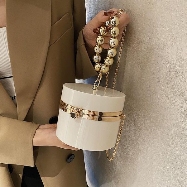 evening bags mini crossbody tote bag for women 2021 trendy fashion box design travel shoulder handbags and purses with thick chain handle
evening bags mini crossbody tote bag for women 2021 trendy fashion box design travel shoulder handbags and purses with thick chain handle
