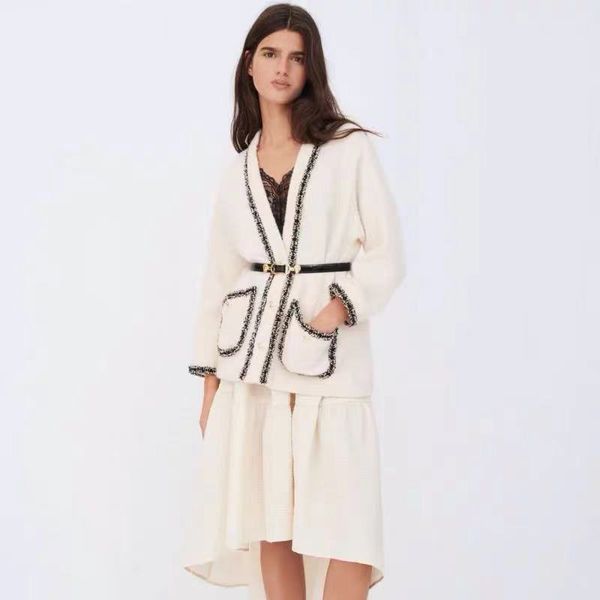 dsigners maje spring and summer new small fragrance tweed contrast temperament vneck design tassel pocket cardigan coat, Black;gray
dsigners maje spring and summer new small fragrance tweed contrast temperament vneck design tassel pocket cardigan coat, Black;gray