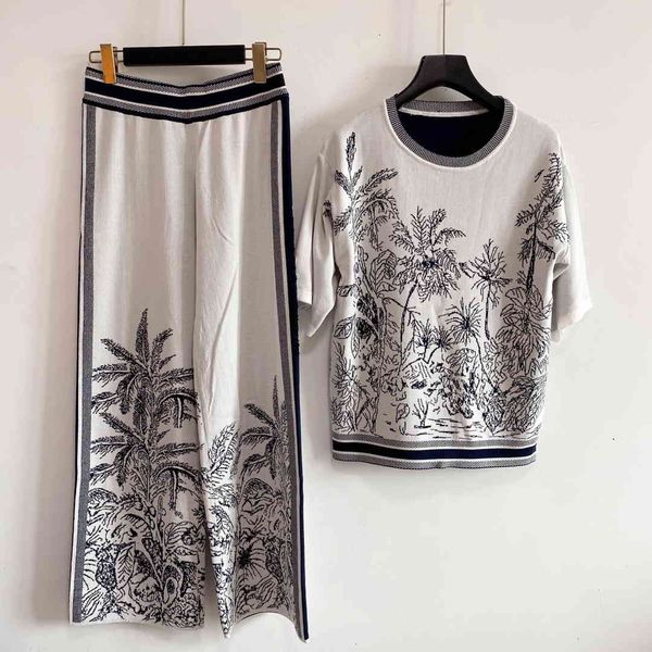 women's two piece pants womens summer luxuxy woman tracksuits short sleeve 2 s set outfits letter print solid color sports suit fashion, White
women's two piece pants womens summer luxuxy woman tracksuits short sleeve 2 s set outfits letter print solid color sports suit fashion, White